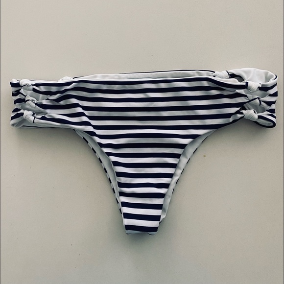 Bikini Bottoms Bianca Coletti 
Bianca Coletti shredded white and blue - Picture 2 of 8